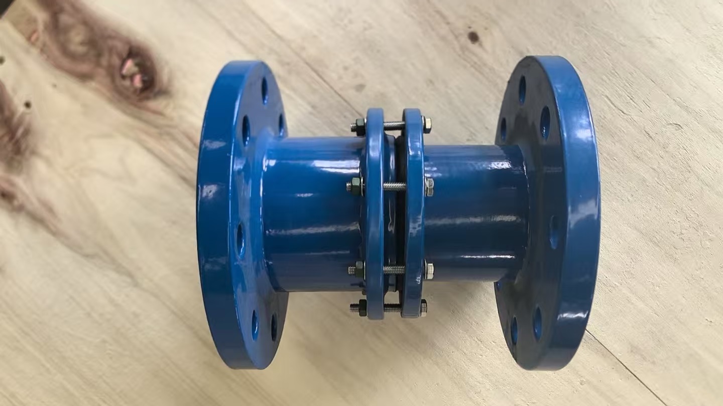 Carrete telescópico de desmontaje con acabado azul
